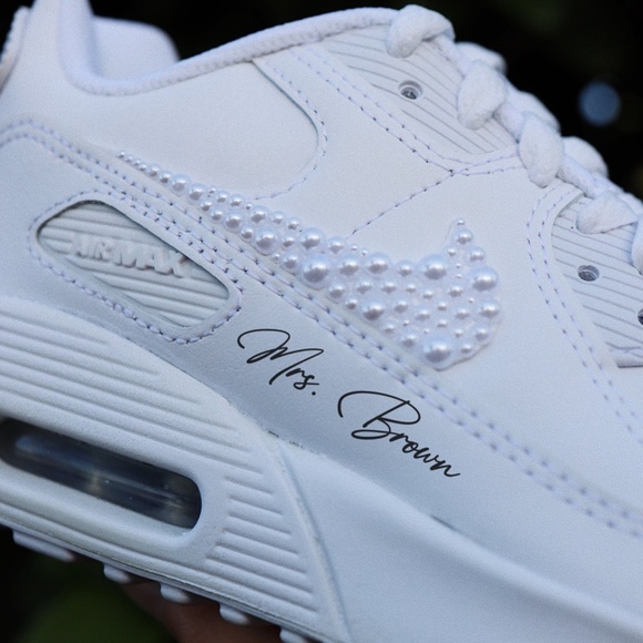Personalized Wedding Sneakers for the Bride - Nike Air Max 90 - Picture 2 of 5